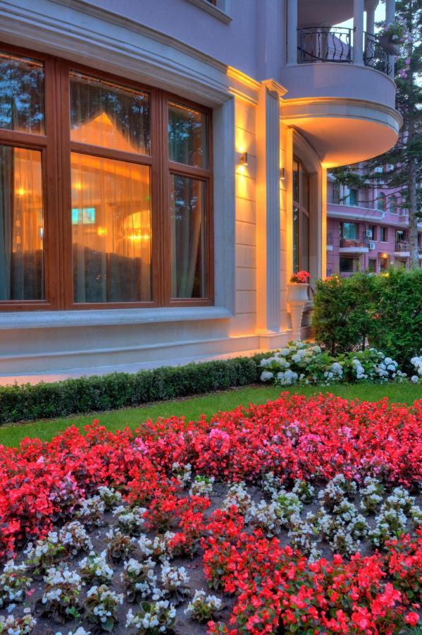 Purple Star Apartments セインツ・コンスタンティン＆ヘレナ エクステリア 写真